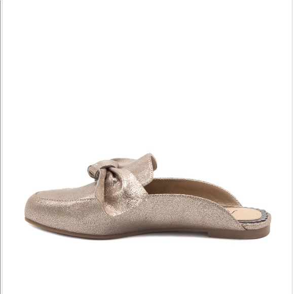 Sugar Shoes - Sugar mule with metallic bow